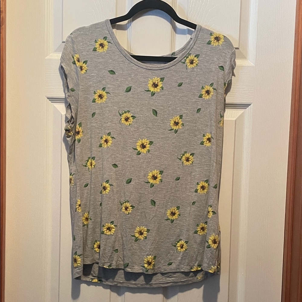No Boundaries Heather Gray T-Shirt, Women’s size XXLrg (19)